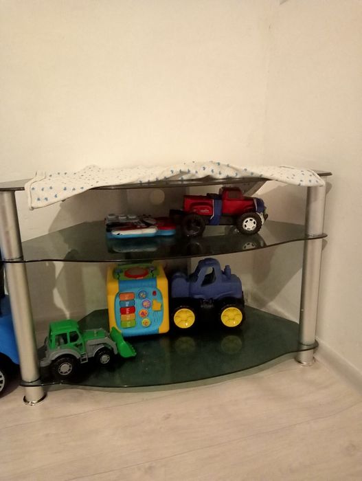 Полки телефезер кояатын