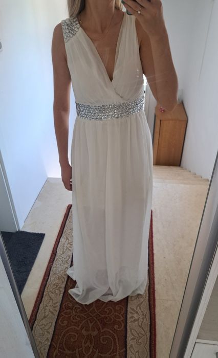 Бяла официална с коланче