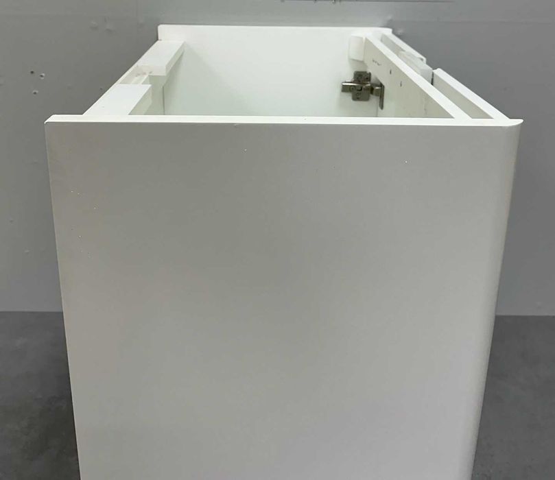 Комплект шкаф 55 см + огледало с рафтове – бял гланц