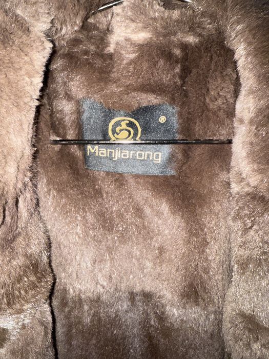 Продам парку 40 000тг