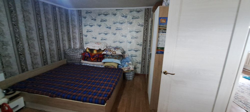Үй сатылады. 3 бөлмелі.