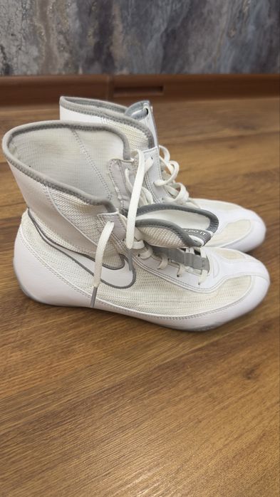 Боксерки Nike Machomai