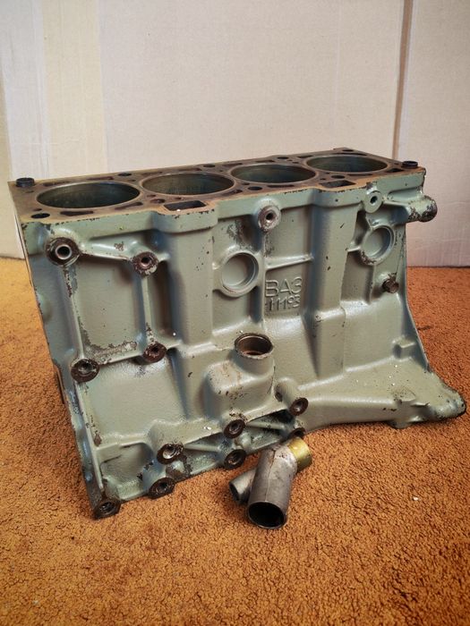 Блок приора, отличное состояние.