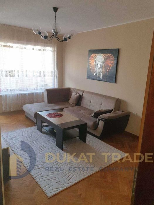 Дава се под наем Тристаен апартамент в Варна, Трошево - 80 кв.м за 612 € - Снимка #2