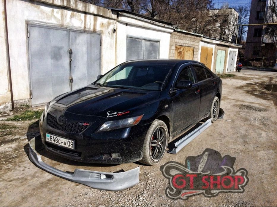 Обвес SE на Toyota Camry 40 / Camry 45 накладка