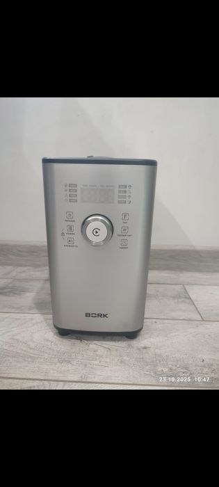 Увлажнитель воздуха продам Bork
