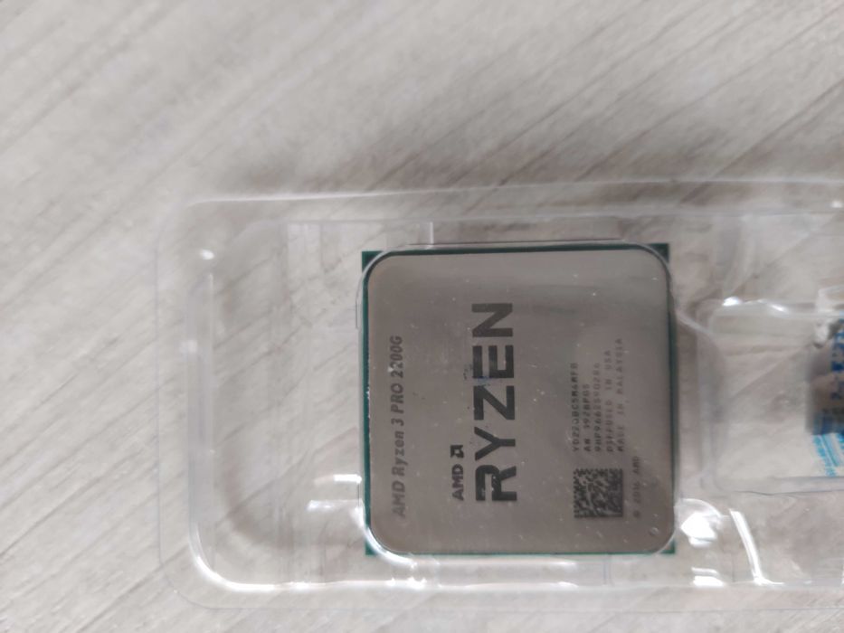 Ryzen 3 PRO 2200G