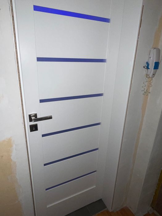 Uși interior albe(bucătărie/sufragerie)