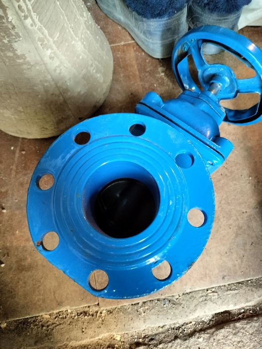 Продам 3 задвижки