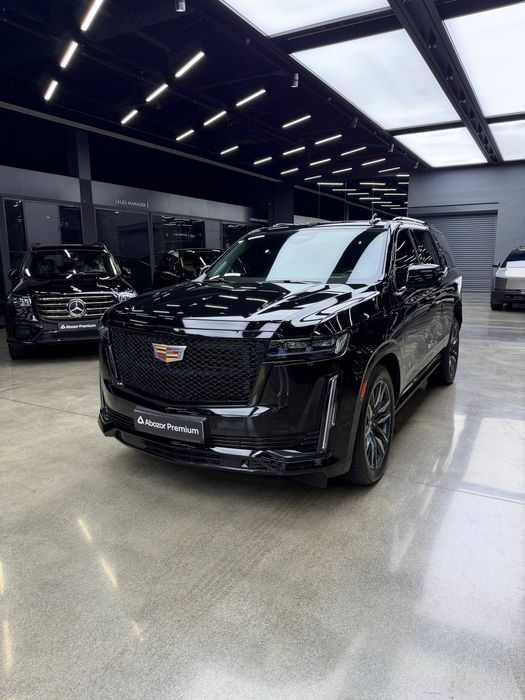 Cadillac Escalade  Насия. савдога. берилади
