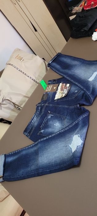 Blugi dsquared2 Noile colecții 2023 Calitate Top Jeans