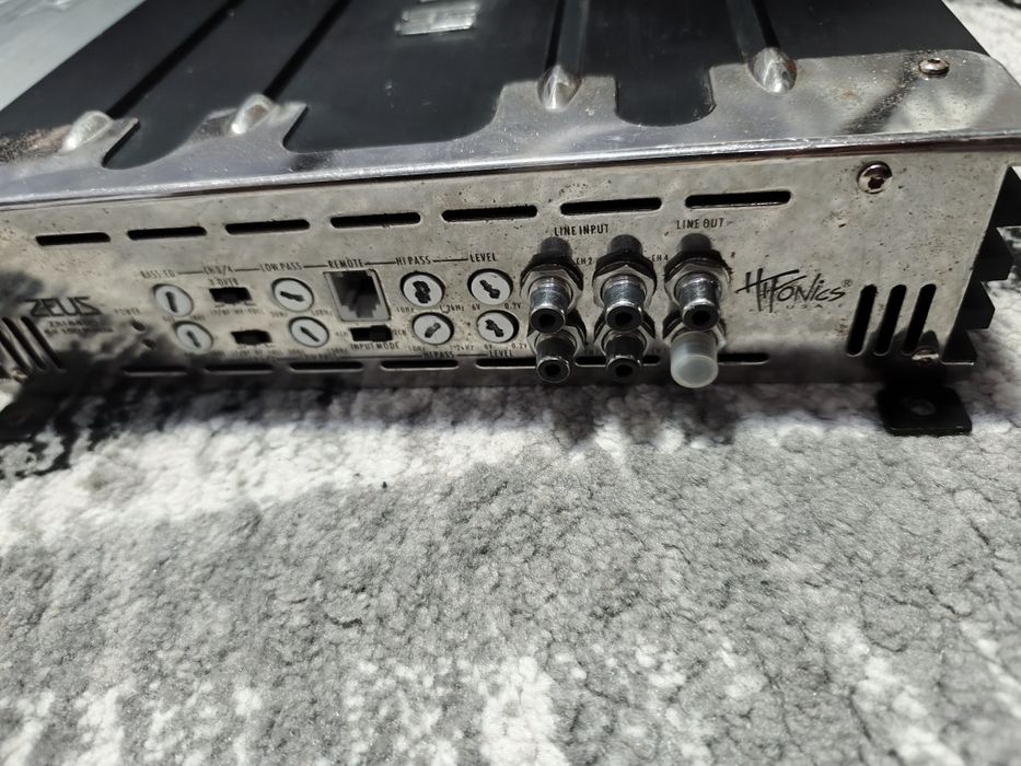 Amplificatoare auto Hifonics Crunch Kicker Jbl nu Hertz Helix Alpine