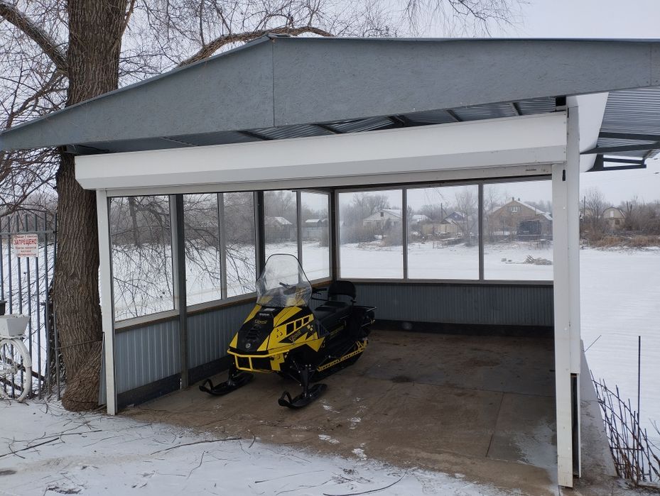 Продам новый снегоход.