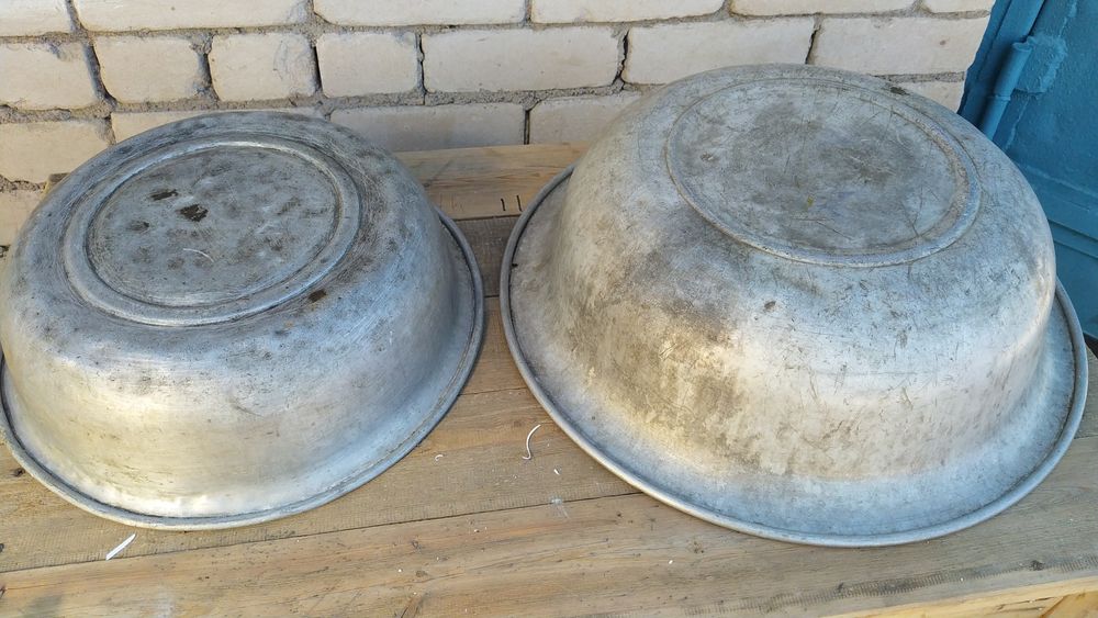 Продам кострюли, чашки, бидоны