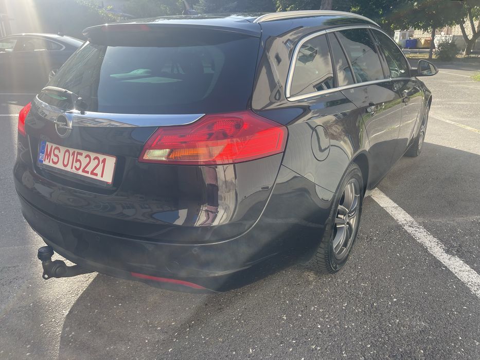 Vand sau schimb opel insignia