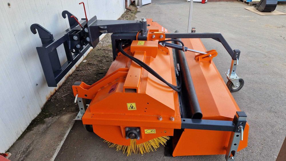 Perie industriala matura stradala buldoexcavator, incarcator, Bobcat