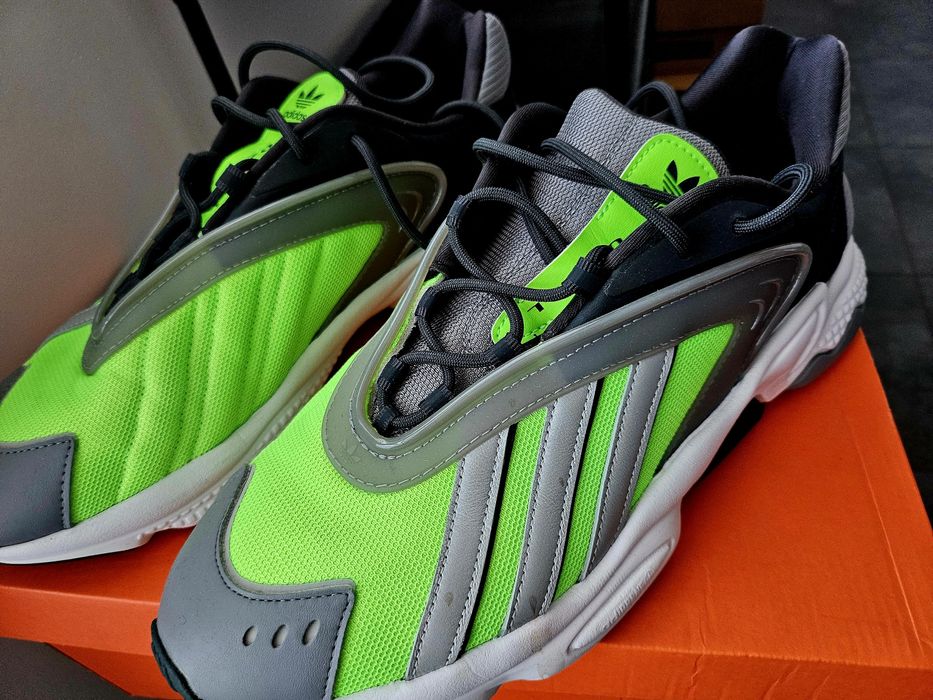 Adidas маратонки 47  1\2