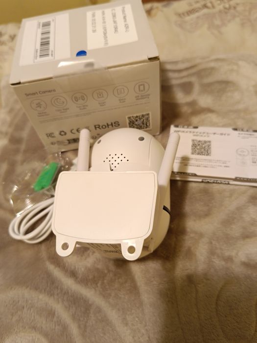 Cameră video,cu card de memorie de 32 GB,inclus