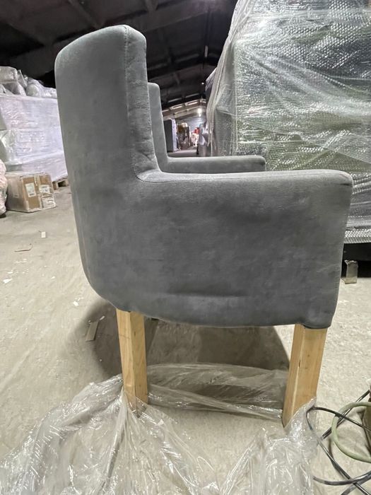 Стулья и кресло бу