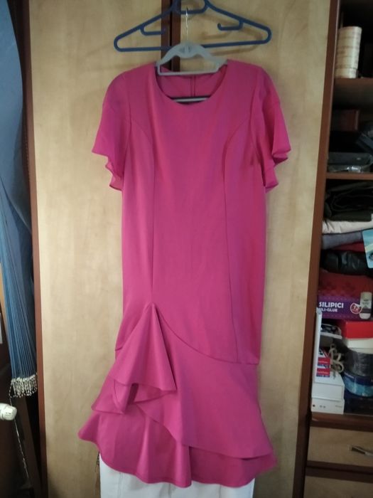 Rochie de ocazie superbă , vaporoasa , 46 ,Rochie roz măsură 42-44