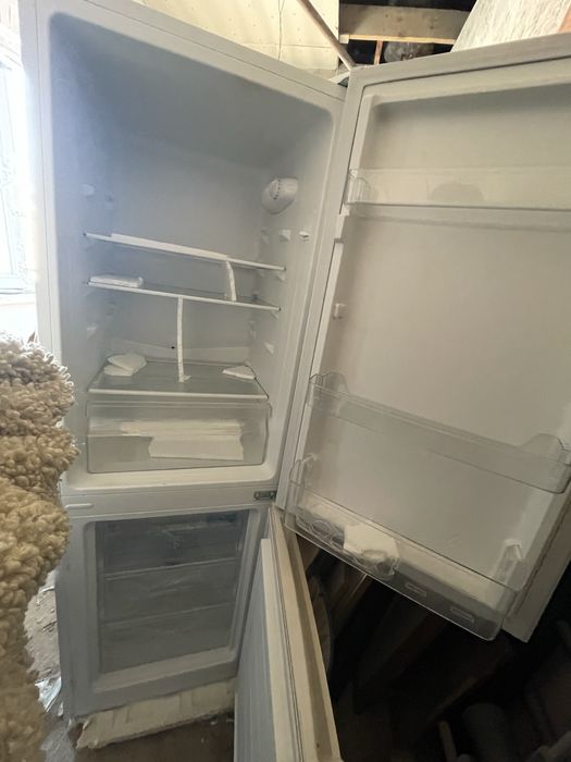 Холодильник LEADBROS