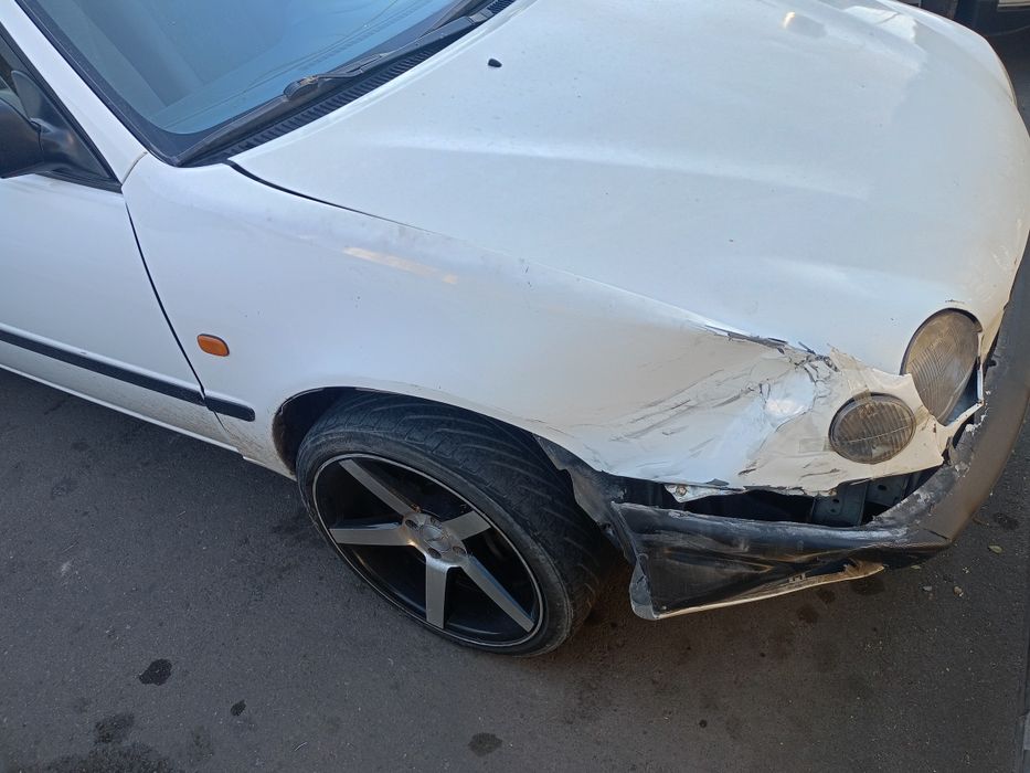 Тойота Королла 1998 года