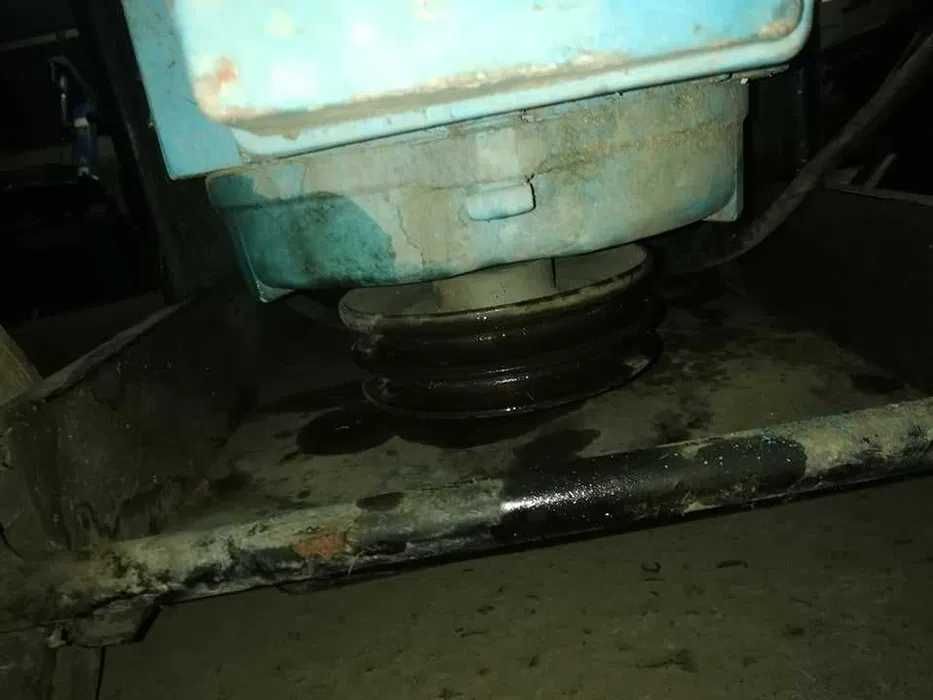 Електромотор със стойка на колела и управление