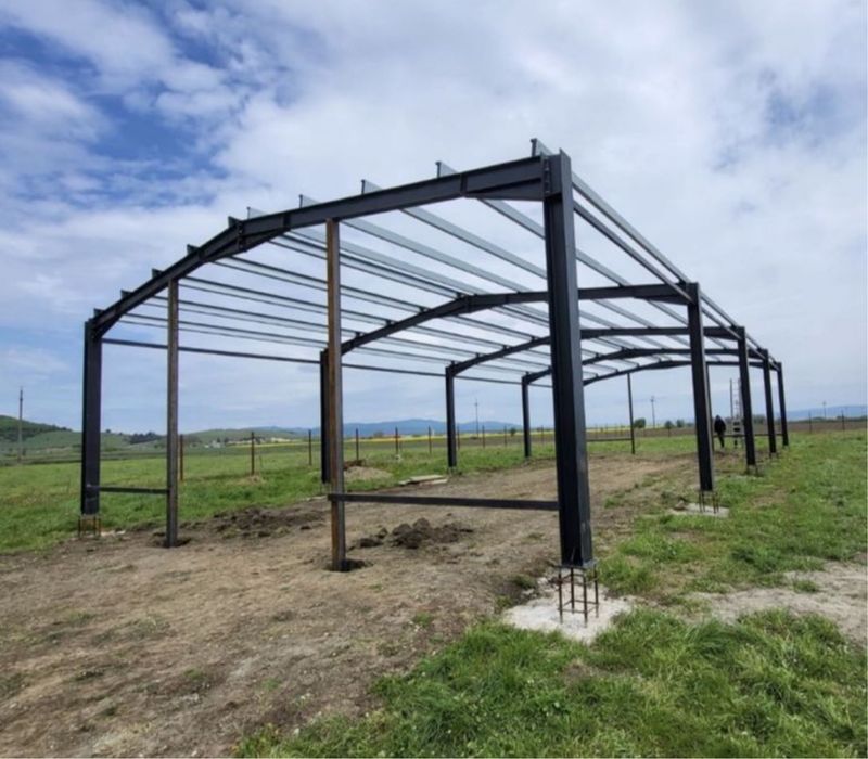 Vindem hale si structurii metalice cu montaj sau fara