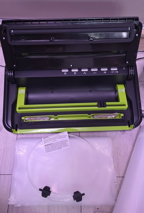 Машива за вакумирване FoodSaver