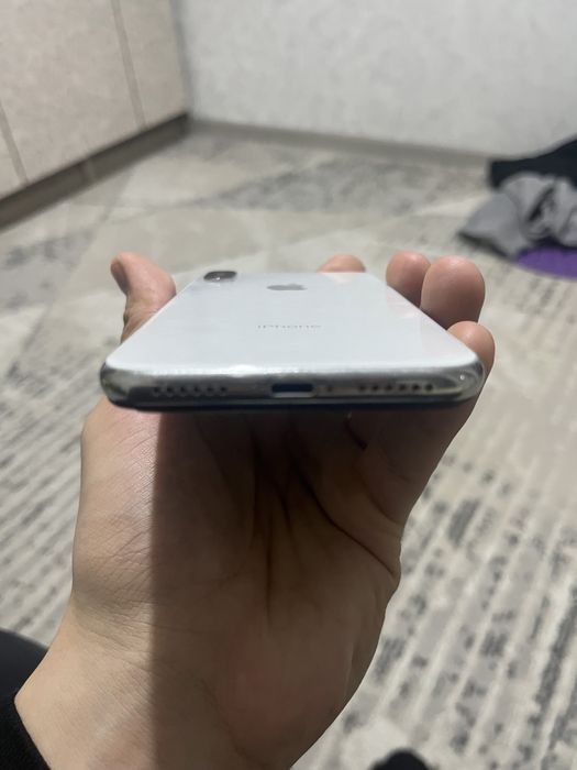 Айфон X 64 гб.