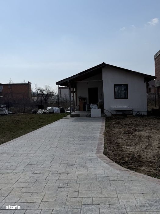 Cabana / Casa de vanzare sau inchiriere, Mioveni, mobilata utilata
