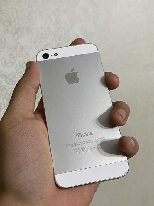 iPhone 5 16gb – оригинал, полностью рабочий.