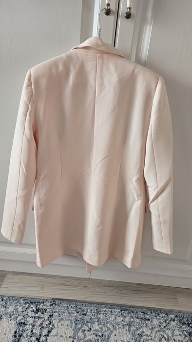 Sacou trendyol nou fara eticheta