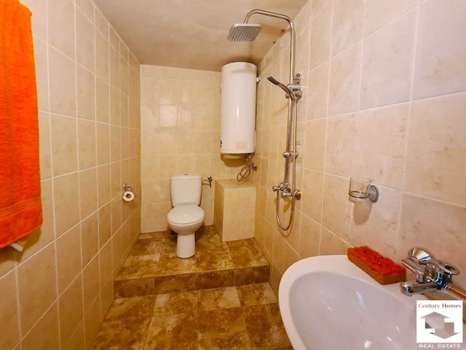 Продава се Къща в Велико Търново, Център - 230 кв.м за 1283 €/кв.м - Снимка #17