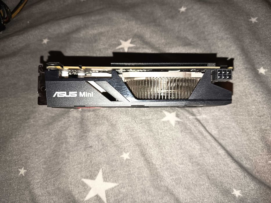 Placa video gaming, Asus Mini GTX 960 2gb ddr5/128 biti, sigil intact, racire activa, mufa 6 pini pcie