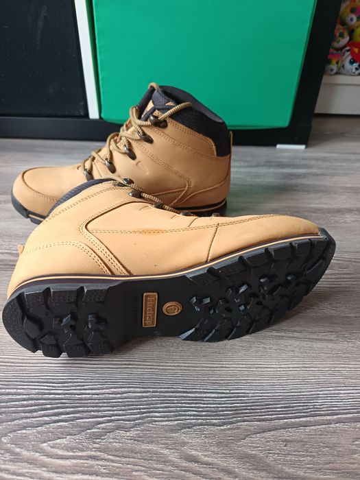 Faretrap  Обувки