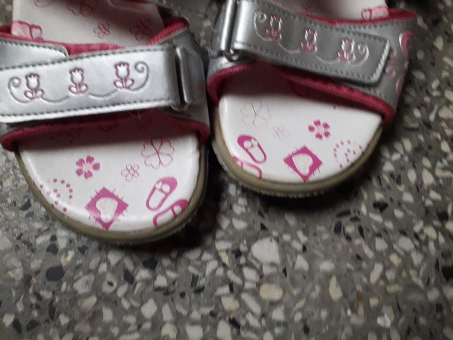 Сандали за момиче номер 35