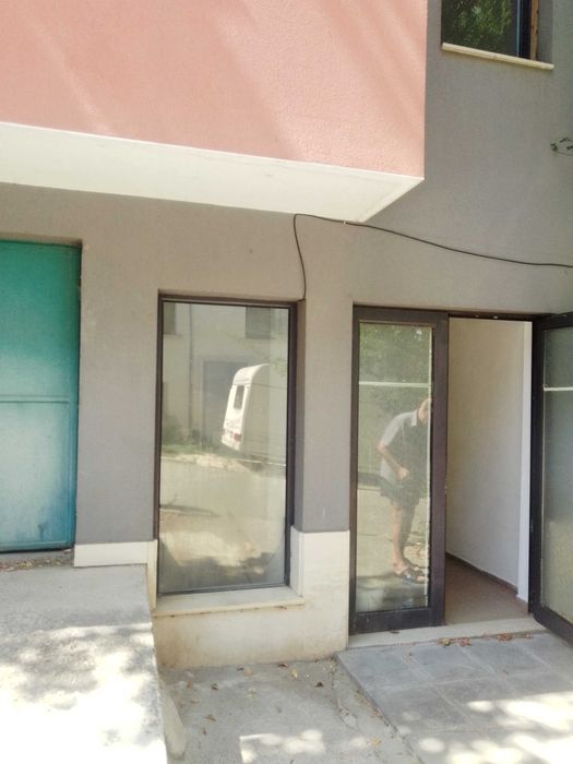 Дава се под наем Магазин в Плевен, Дружба 1 - 20 кв.м за 91.8 € - Снимка #1