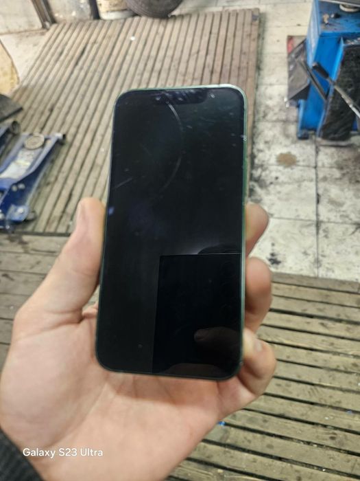 Iphone 13 mini sotiladi.