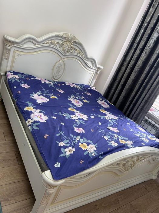 Кровать спальная тумба диван