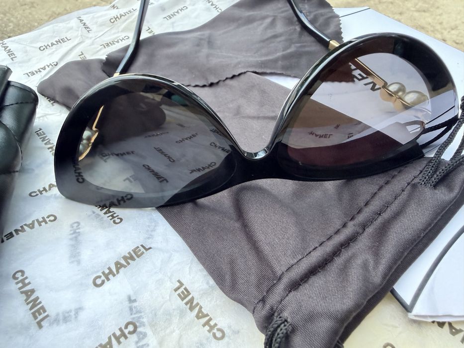 Chanel Pearl Cat-Eye Sunglasses Black & Gold – Complete Set