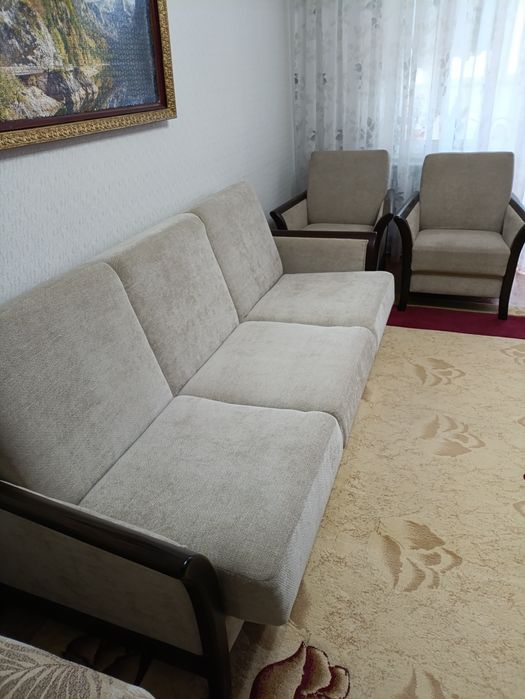 Диван с креслами