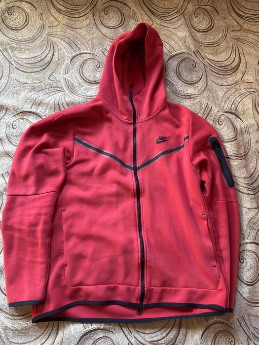 Nike tech fleece L