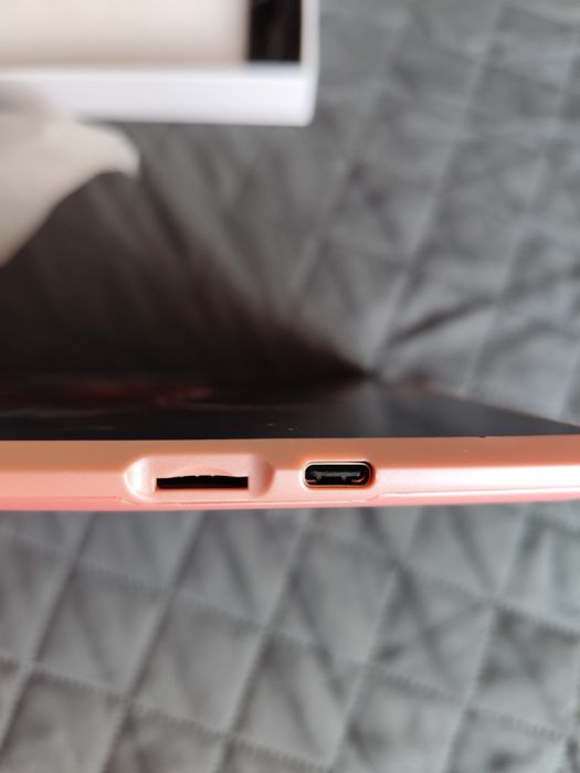 Таблет  "PEICHENG".  10 инч  + клавиатура и мишка