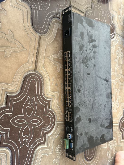 Zyxel MES3500-24