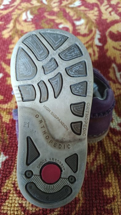 Продам сандалии ортопед