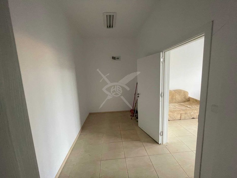 Продава се Магазин в Поморие - 41 кв.м за 1464 €/кв.м - Снимка #2