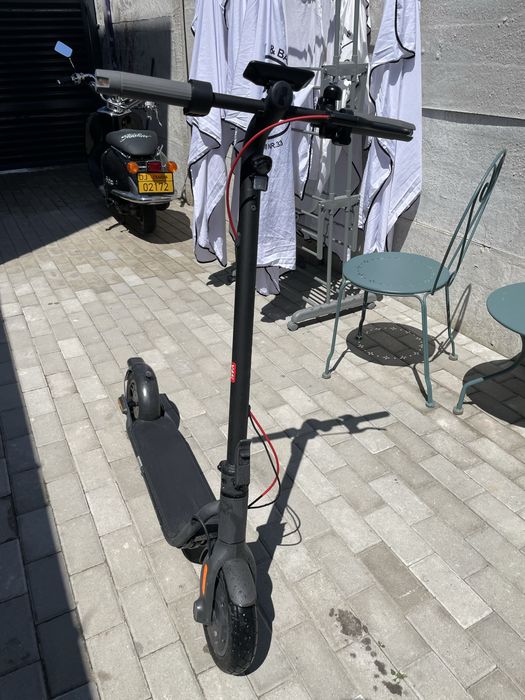 Vînd trotinetă electrică NAVEE