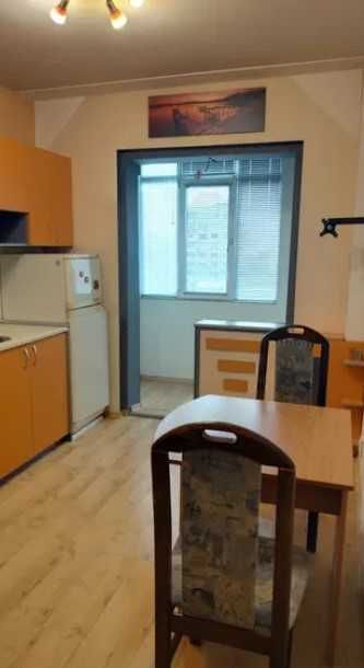 Дава се под наем Тристаен апартамент в Пловдив, Каменица 1 - 110 кв.м за 218.28 € - Снимка #1