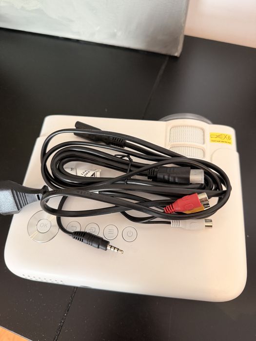 Videoproiector Vankyo Leisure 430W, WIFI 4000 Lumeni, HDMI, LED, SD, AV, VGA, USB